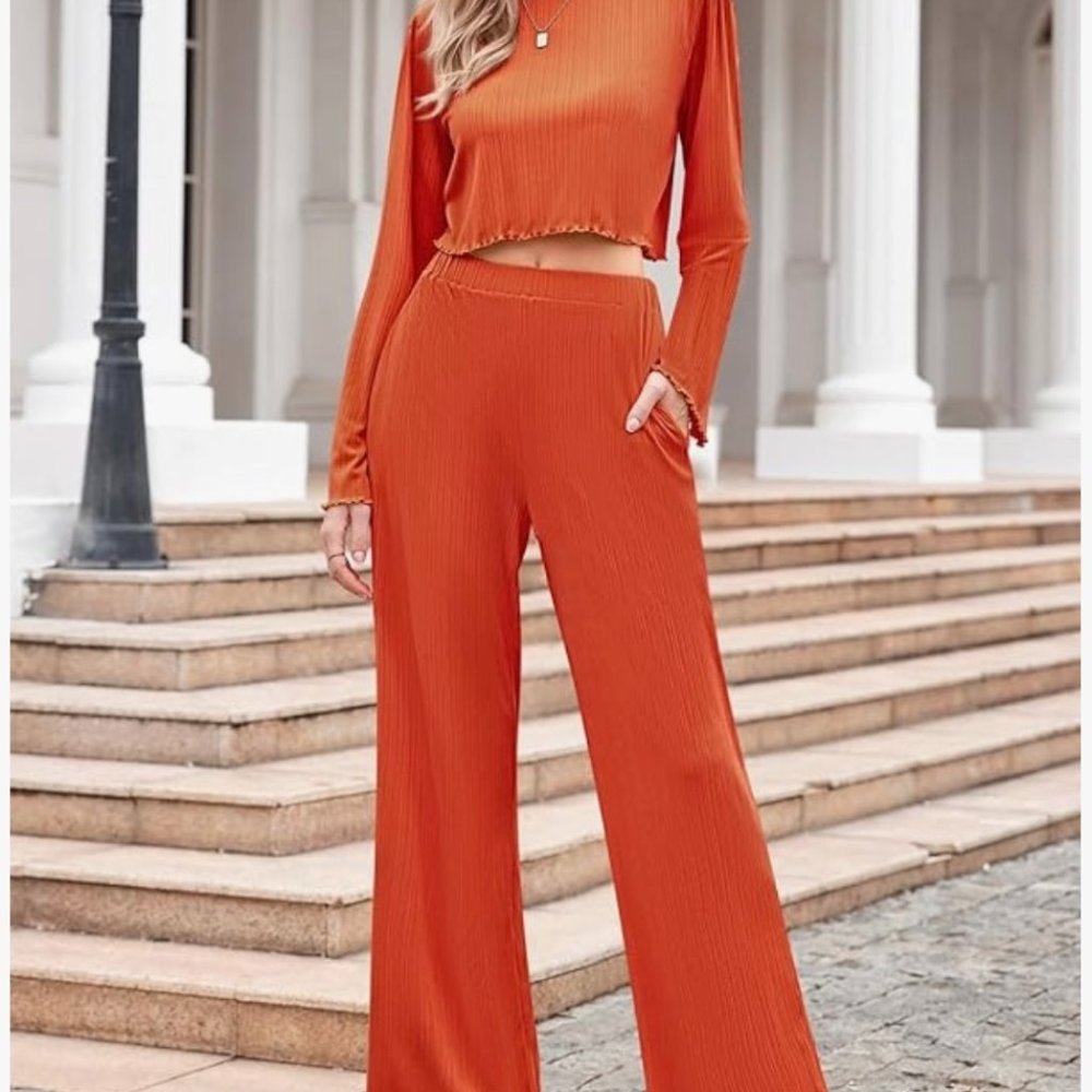 2 PIECE OUTFIT (LARGE)
